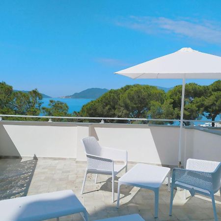 Hotel Byron Lerici Exterior photo